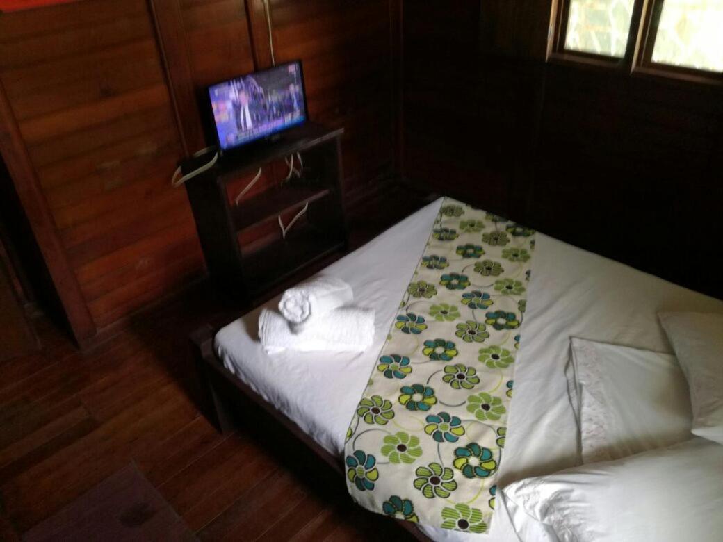 Hotel Nuquimar ภายนอก รูปภาพ